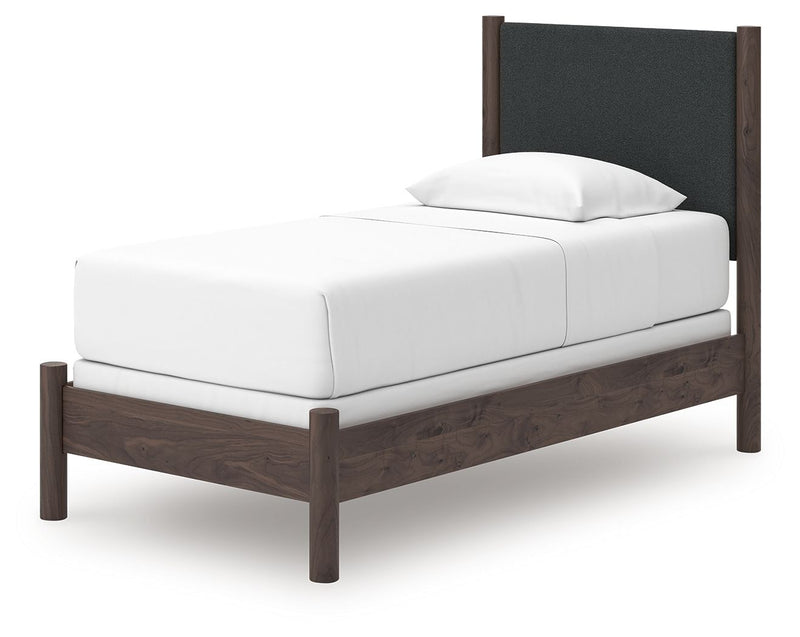 Pamytta - Upholstered Panel Bedroom Set