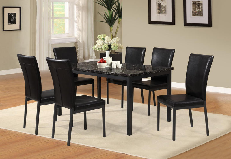 D240 - Dining Room Set