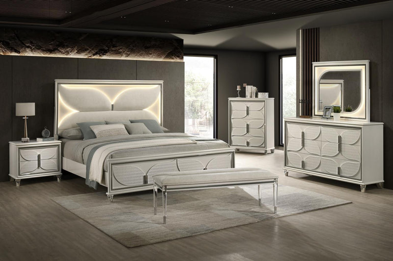 B029 - Dresser - Mysterious Gold