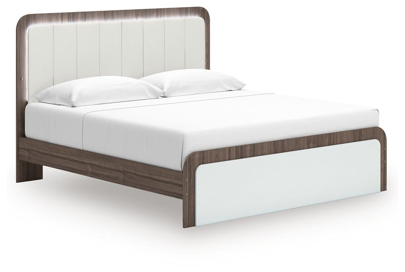 Kendanport - 4 Pc. - King Platform Bed, Dresser, Mirror And Nightstand - Brown / White