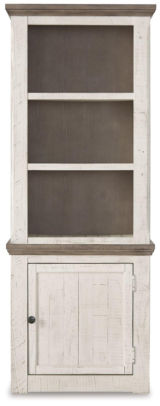 Pier Cabinet
