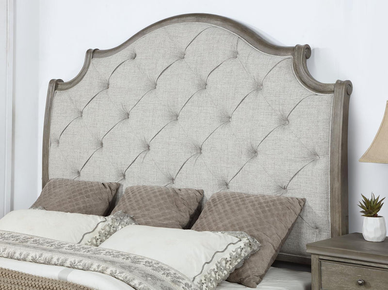 B022 - Bed