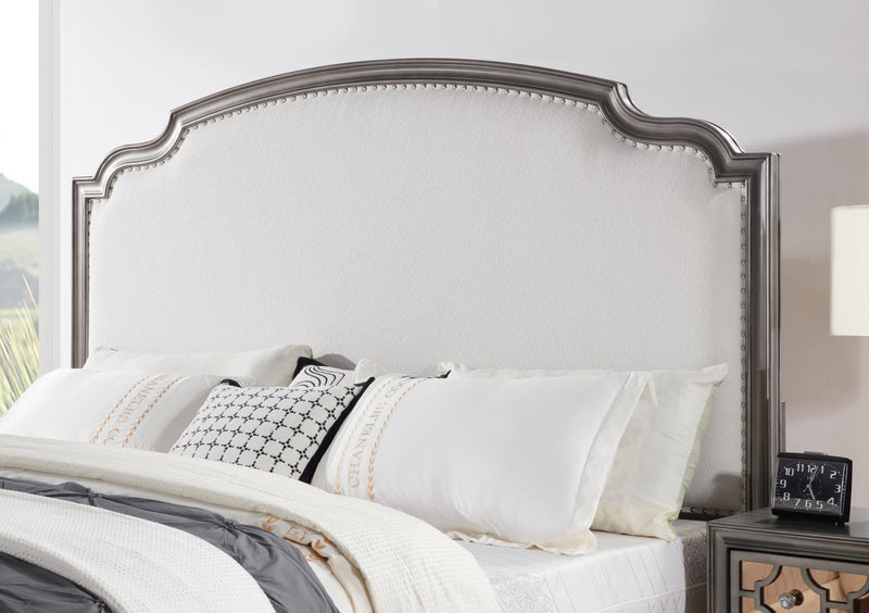 B086 - Bedroom Set