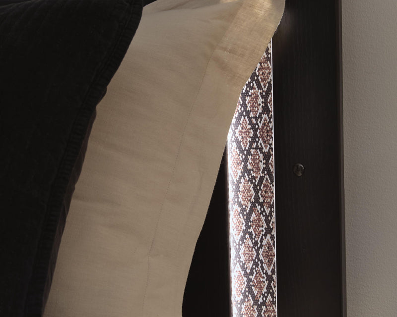 Shoralli - Panel Bed