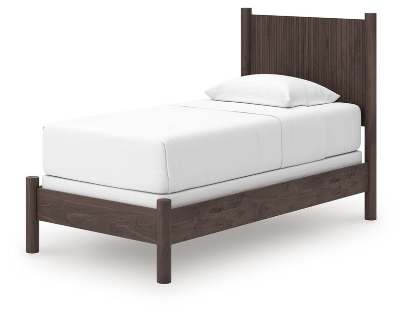 Pamytta - Panel Bedroom Set